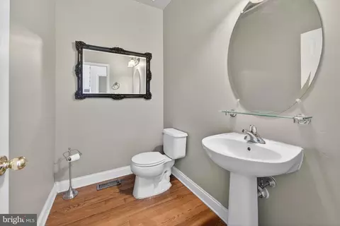 Bath - 153 Sequoia Dr, Berlin, NJ 08009 photo 1 of 3