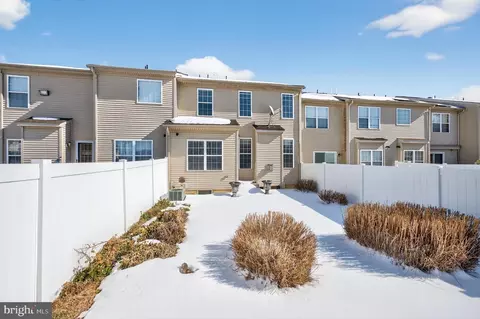 Exterior - 153 Sequoia Dr, Berlin, NJ 08009 photo 2 of 5