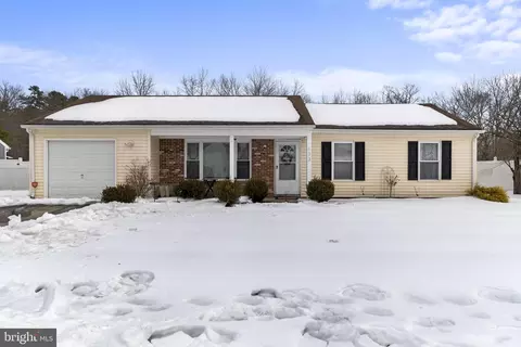 133 Arbor Meadow Dr, Sicklerville, NJ 08081