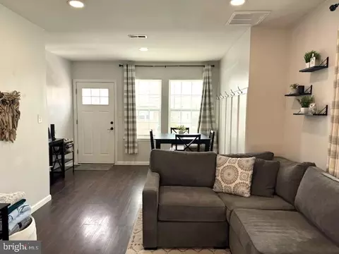 Entry Way - 120 E Ormond Ave, Haddon Township, NJ 08107 photo 2 of 3