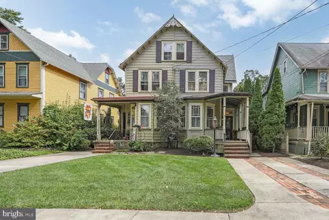 107 Centre St, Haddonfield, NJ 08033