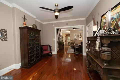 Entry Way - 107 Centre St, Haddonfield, NJ 08033 photo 3 of 12