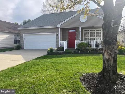 10 Mason Dr, Berlin, NJ 08009