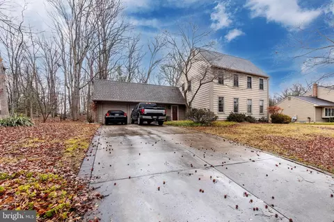 38 Doncaster Rd, Cherry Hill, NJ 08003