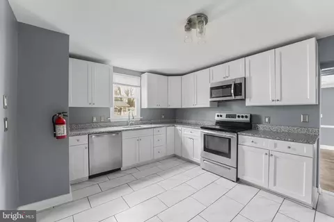 16 E 7th Ave, Pine Hill, NJ 08021 photo 6