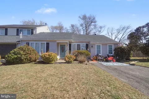 36 Wynnewood Dr, Voorhees, NJ 08043