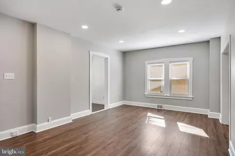 Living - 16 Moore Ave, Cherry Hill, NJ 08034 photo 2 of 4