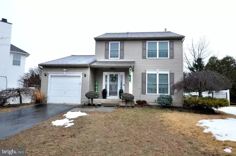 15 Crawford Dr, Sicklerville, NJ 08081