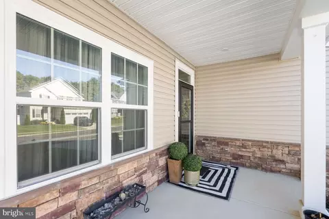 Exterior - 19 Circle Dr, Sicklerville, NJ 08081 photo 3 of 6