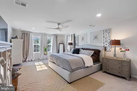 Bedroom - 19 Circle Dr, Sicklerville, NJ 08081 photo 1 of 5