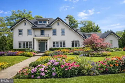 51 S Hinchman Ave, Haddonfield, NJ 08033
