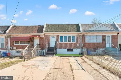 1068 Lake Shr, Camden, NJ 08104