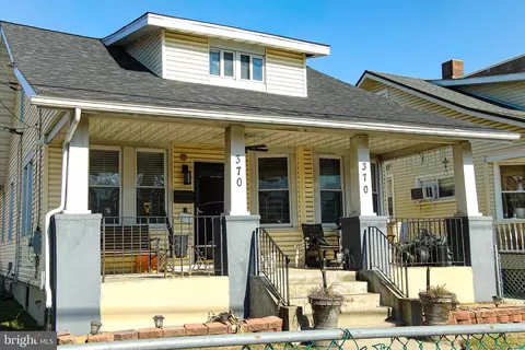 370 N 34th St, Camden, NJ 08105