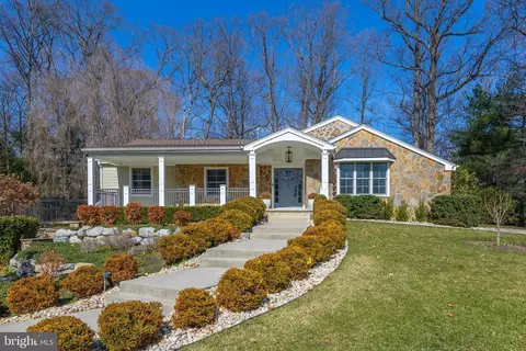 32 Imperial Dr, Cherry Hill, NJ 08003