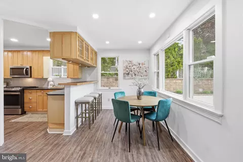 Dining - 404 Centre St, Haddonfield, NJ 08033 photo 1 of 4