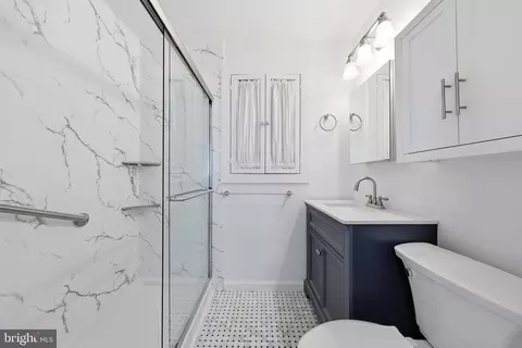 Bath - 404 Centre St, Haddonfield, NJ 08033 photo 1 of 3