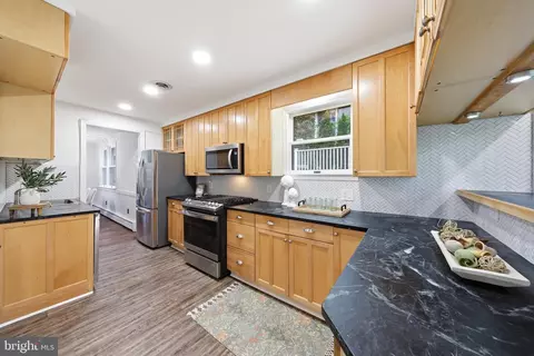 Kitchen - 404 Centre St, Haddonfield, NJ 08033 photo 1 of 2
