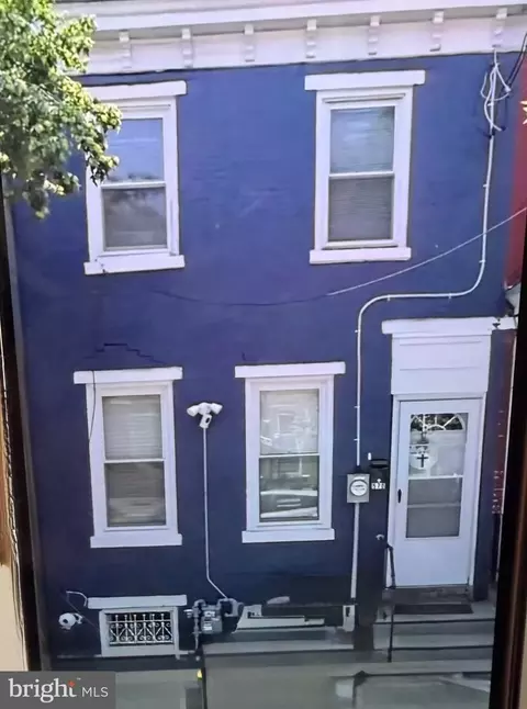 570 Line St, Camden, NJ 08103