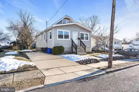 120 E 4th Ave, Runnemede, NJ 08078