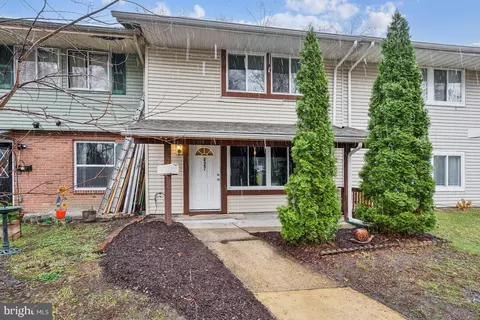 Exterior - 827 Elm Ave, Lindenwold, NJ 08021 photo 2 of 3