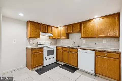 Kitchen - 827 Elm Ave, Lindenwold, NJ 08021 photo 1 of 1
