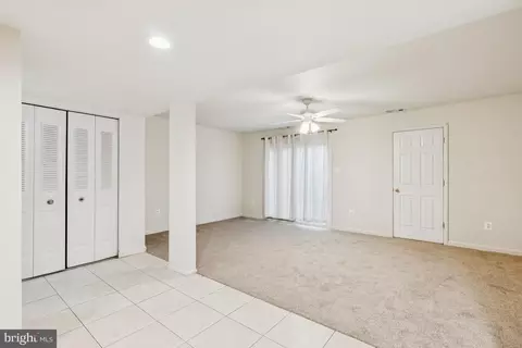 Living - 827 Elm Ave, Lindenwold, NJ 08021 photo 6 of 6