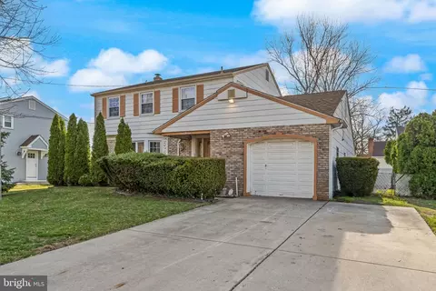 313 Royal Oak Ave, Cherry Hill, NJ 08002