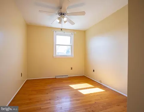 Bedroom - 14 N Fork Rd, Clementon, NJ 08021 photo 4 of 4