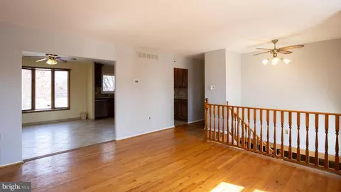 Living - 14 N Fork Rd, Clementon, NJ 08021 photo 4 of 6