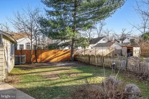 Exterior - 252 Rhoads Ave, Haddonfield, NJ 08033 photo 4 of 6