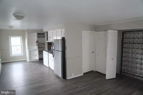 410 Monmouth St, Gloucester City, NJ 08030