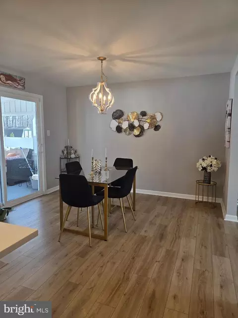 Dining - 2 Villa Cir, Berlin, NJ 08009 photo 1 of 1