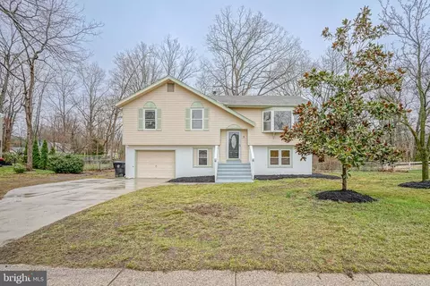 3 Alberts Ave, Sicklerville, NJ 08081