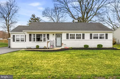422 Chapel Ave E, Cherry Hill, NJ 08034