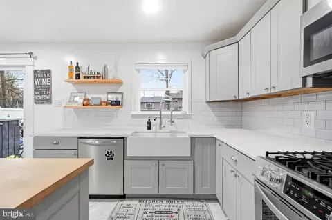 Kitchen - 422 Chapel Ave E, Cherry Hill, NJ 08034 photo 2 of 4