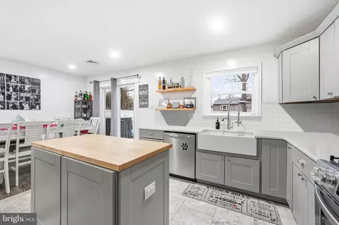 Kitchen - 422 Chapel Ave E, Cherry Hill, NJ 08034 photo 3 of 4