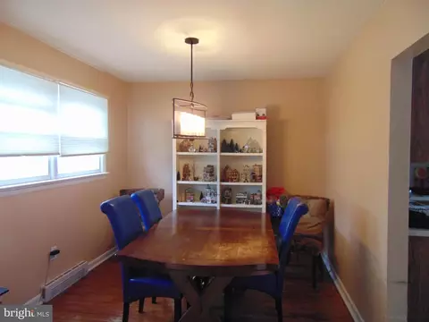 Dining - 902 Glendora Ave, Glendora, NJ 08029 photo 1 of 1