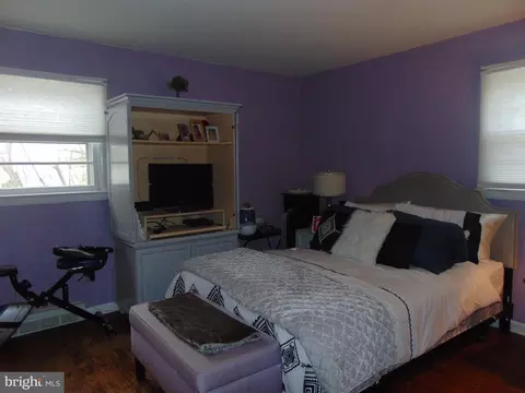Bedroom - 902 Glendora Ave, Glendora, NJ 08029 photo 2 of 3