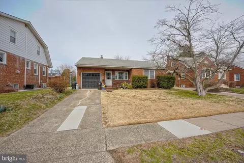 2019 W High St, Haddon Heights, NJ 08035