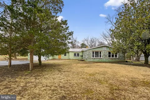 2730 Garwood Rd, Sicklerville, NJ 08081