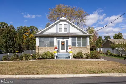 239 Woodland Ave, Blackwood, NJ 08012