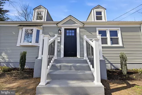 1037 Fern Ave, Glendora, NJ 08029