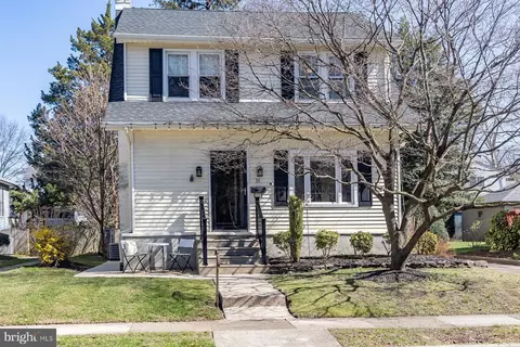 18 E Summerfield Ave, Collingswood, NJ 08108