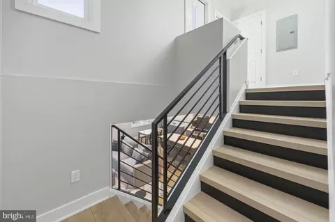 Entry Way - 15 Haddonfield Cmns #15, Haddonfield, NJ 08033 photo 5 of 7