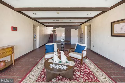 Entry Way - 15 Haddonfield Cmns #15, Haddonfield, NJ 08033 photo 7 of 7