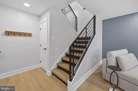 Entry Way - 15 Haddonfield Cmns #15, Haddonfield, NJ 08033 photo 2 of 7