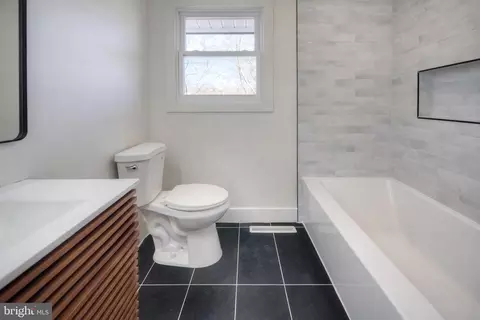 Bath - 25 Valley Dr, Pine Hill, NJ 08021 photo 2 of 2