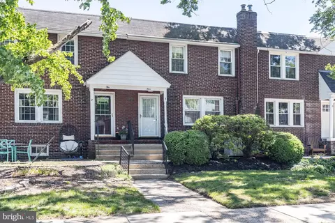 4 W Summerfield Ave, Collingswood, NJ 08108