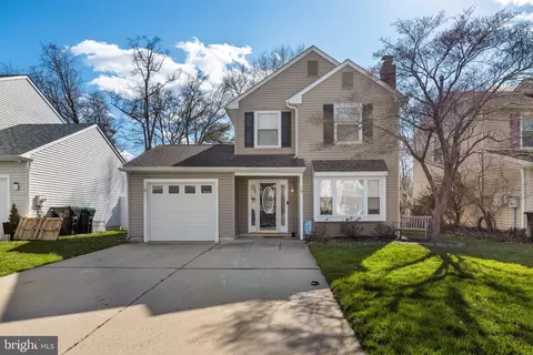 19 Woodvale Dr, Atco, NJ 08004