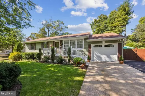 201 Walnut Ave, Berlin, NJ 08009